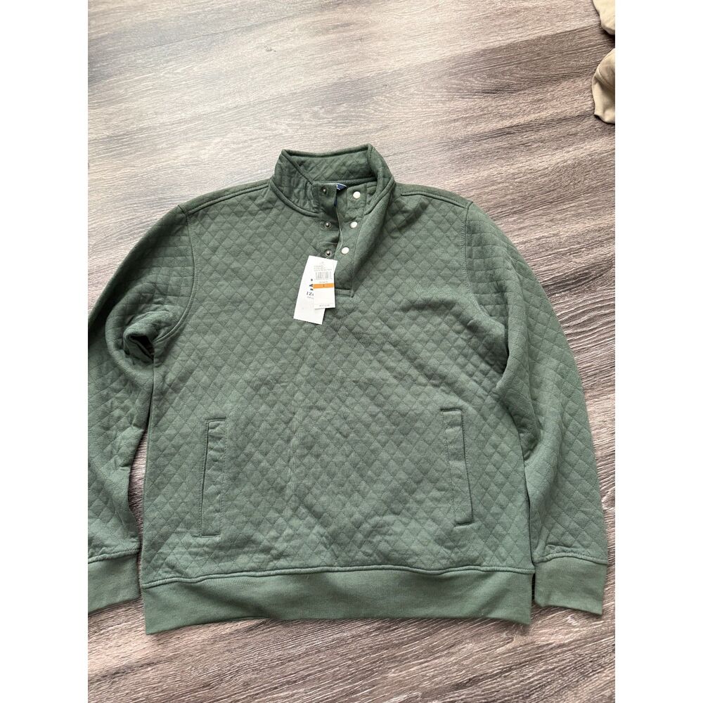 Izod Sport Men's Quilted Quarter Snap Mock Neck Sweatshirt. NWT. Size S